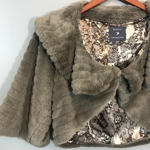 Forever 21 | Soft throw-over cardigan - Picture 2 of 4